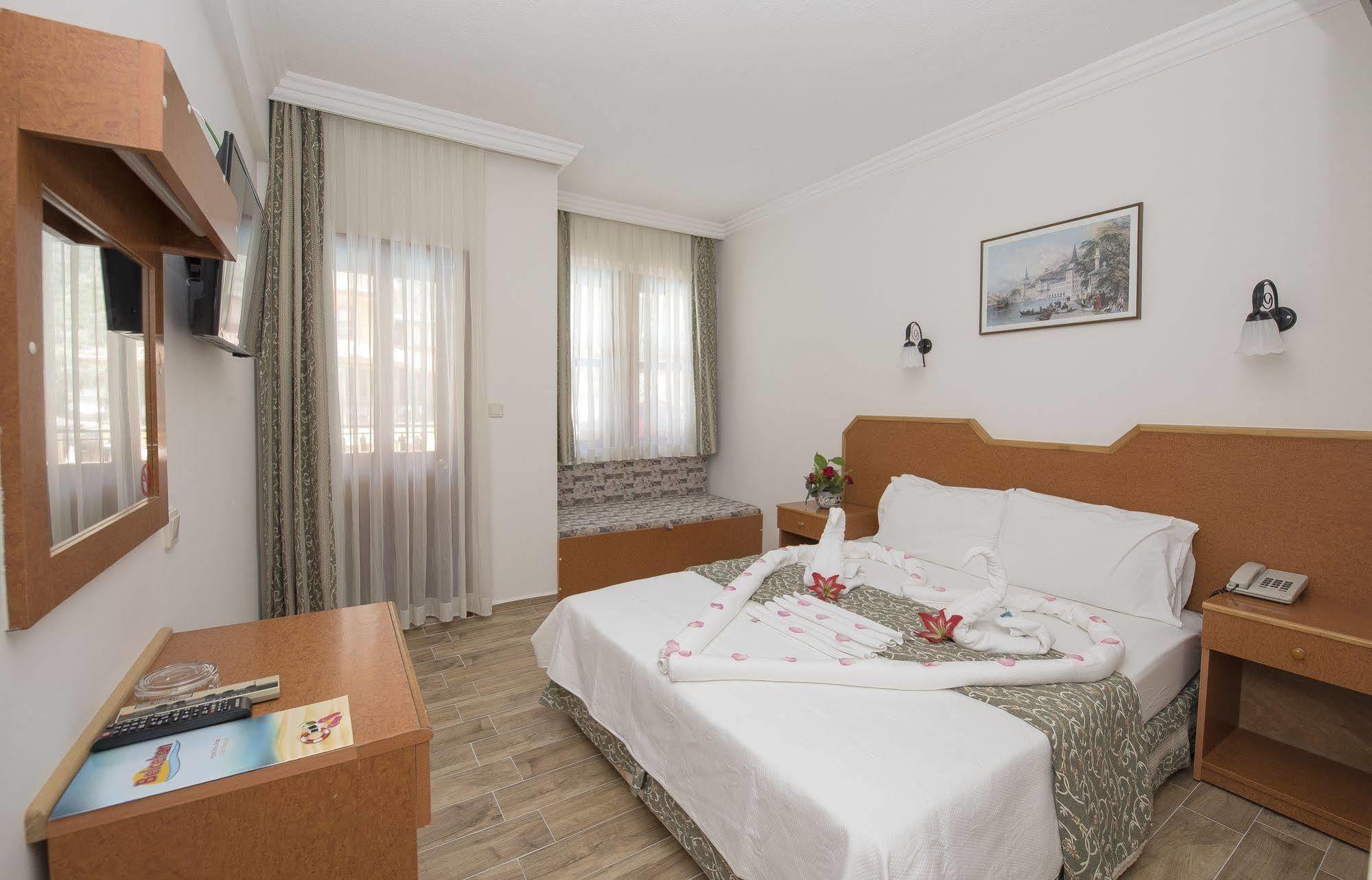 Belcehan Beach Oludeniz Luaran gambar
